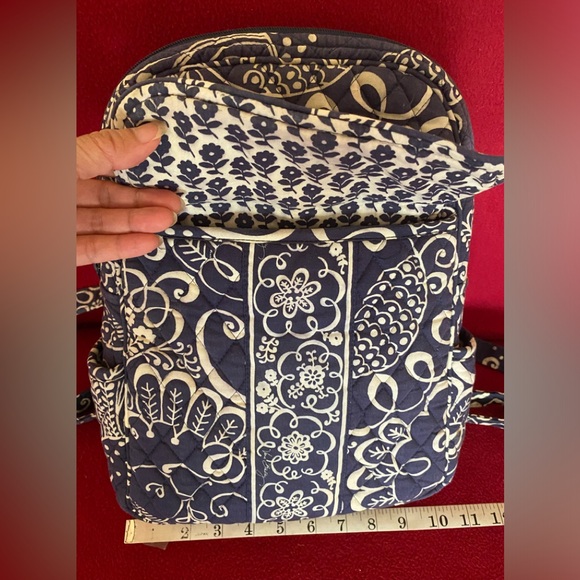 Vera Bradley Backpack - Picture 3 of 8